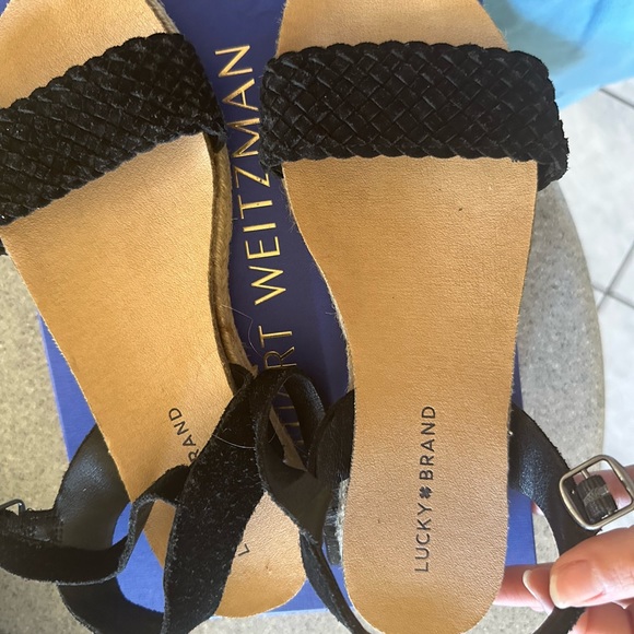 Super cute and summery Lucky brand flats - Picture 2 of 4